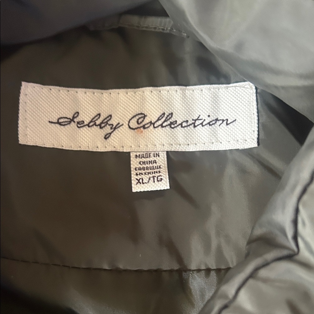 Olive Green Quilted Women's Vest - Picture 2 of 4